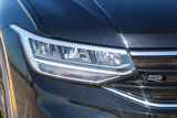 Used 2023 Volkswagen Tiguan SE R-Line image 4