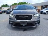 Used 2021 Chrysler Pacifica Touring-L image 2