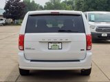 Used 2016 Dodge Grand Caravan SE image 4