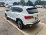 Certified 2022 Volkswagen Taos SE image 6