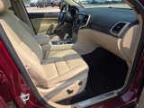 Used 2016 Jeep Grand Cherokee Limited image 6