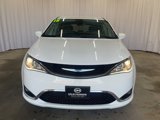 Used 2018 Chrysler Pacifica Touring Plus w/ Tire & Wheel Group image 2