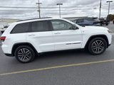 Used 2019 Jeep Grand Cherokee Trailhawk image 2