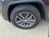 Used 2018 Jeep Grand Cherokee Limited image 2