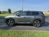 Used 2021 Nissan Rogue Platinum image 4
