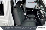 Used 2022 Jeep Gladiator Willys image 6