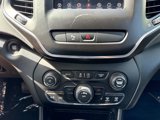 Used 2020 Jeep Cherokee Latitude Plus w/ Cold Weather Group image 5