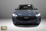 New 2025 Ford Escape SE image 2