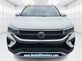 Used 2022 Volkswagen Taos SE image 5