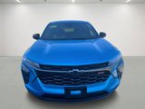 Used 2025 Chevrolet Trax RS w/ Driver Confidence Package image 2