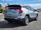 Used 2024 GMC Terrain SLT image 3