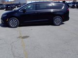 New 2025 Chrysler Pacifica Select image 4