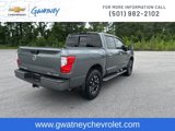Used 2017 Nissan Titan SL w/ Off-Road Package image 5
