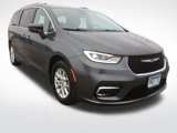 Used 2021 Chrysler Pacifica Touring-L image 3