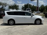 Used 2022 Chrysler Voyager LX image 3
