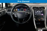 Used 2017 Ford Fusion SE w/ Fusion SE Technology Package image 5
