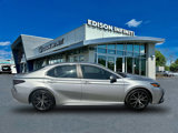 Used 2022 Toyota Camry SE image 3