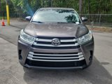 Used 2019 Toyota Highlander LE image 2