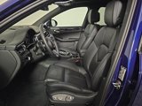 Used 2025 Porsche Macan image 5