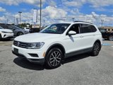 Used 2021 Volkswagen Tiguan SE w/ Panoramic Sunroof Package image 3