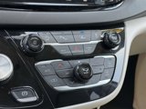 Used 2023 Chrysler Pacifica Touring-L image 5