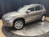Used 2010 Volkswagen Tiguan SEL image 3