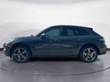 Certified 2022 Porsche Macan image 2
