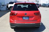 Certified 2022 Volkswagen Tiguan SE w/ Panoramic Sunroof Package image 5