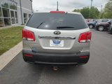 Used 2013 Kia Sorento LX w/ Third Row Pkg image 5