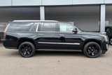 Used 2019 Cadillac Escalade ESV Platinum image 2