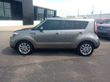 Used 2018 Kia Soul + image 4