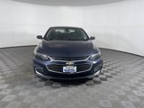 Used 2017 Chevrolet Malibu LT image 2