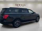 Used 2023 Ford Expedition Max XLT image 4