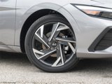 New 2025 Hyundai Elantra SEL image 3