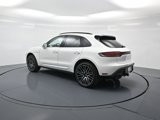 Certified 2025 Porsche Macan image 3