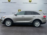 Used 2017 Kia Sorento LX image 2