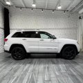 Used 2015 Jeep Grand Cherokee Limited w/ Luxury Group II image 6