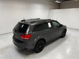 Used 2019 Dodge Journey SE w/ Blacktop Package image 3