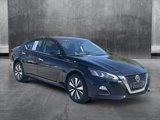 Used 2022 Nissan Altima 2.5 SV w/ SV Premium Package image 3