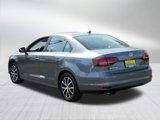 Used 2017 Volkswagen Jetta SE image 5