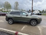 Used 2019 Jeep Cherokee Latitude Plus w/ Cold Weather Group image 5