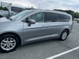 Used 2020 Chrysler Pacifica Touring-L image 2