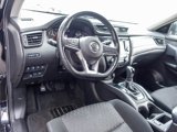 Used 2020 Nissan Rogue SV image 2
