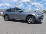 Used 2017 Volvo V90 T6 Cross Country image 2