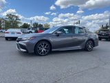 Used 2023 Toyota Camry SE image 3