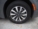 Used 2022 Chrysler Pacifica Touring-L image 5