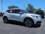 Used 2019 Nissan Kicks SV image 2