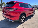 New 2025 Mitsubishi Outlander SE image 3