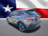 Used 2022 Ford Escape SE image 3