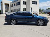 Used 2019 Volkswagen Passat 2.0T SE R-Line image 2